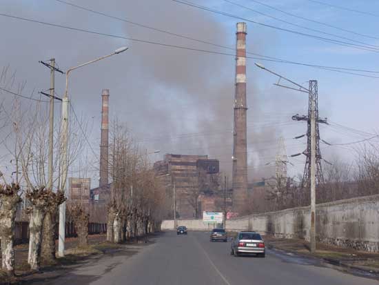Zestafoni. Ferro-alloy factory / Giorgi Kvinikadze 